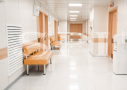 Двери в Major Clinic на Международной
